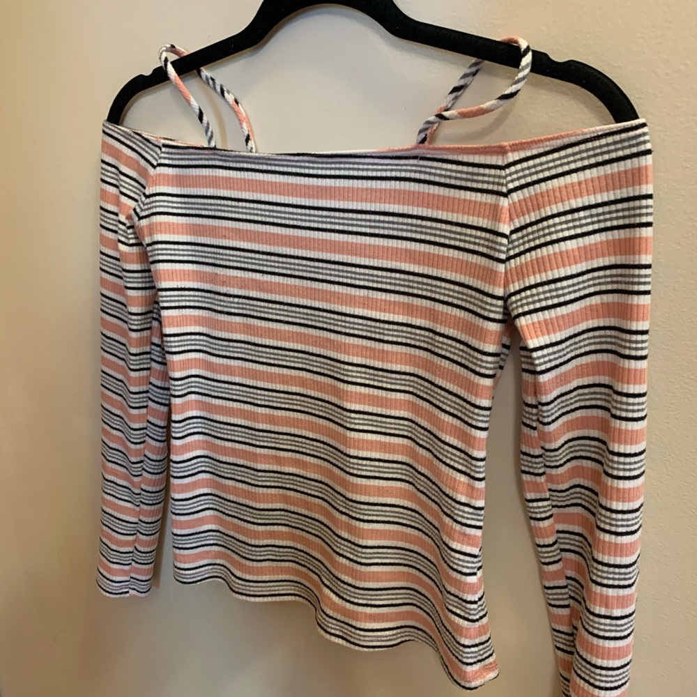 Charlotte Russe striped long sleeve shoulder top
